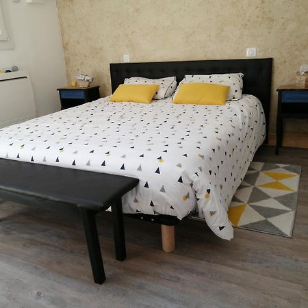 La Basse Monniere Bed & Breakfast Sevremont Стая снимка