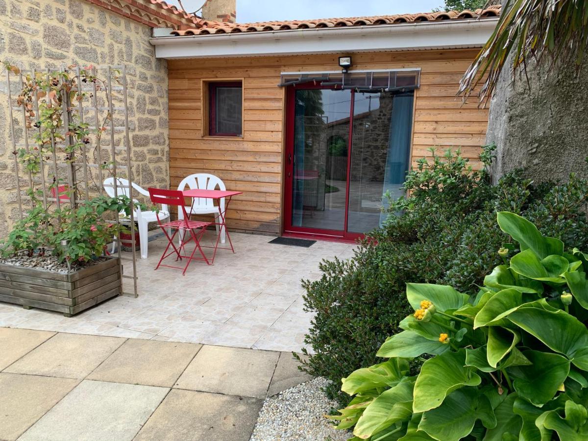 La Basse Monniere Bed & Breakfast Sevremont Екстериор снимка